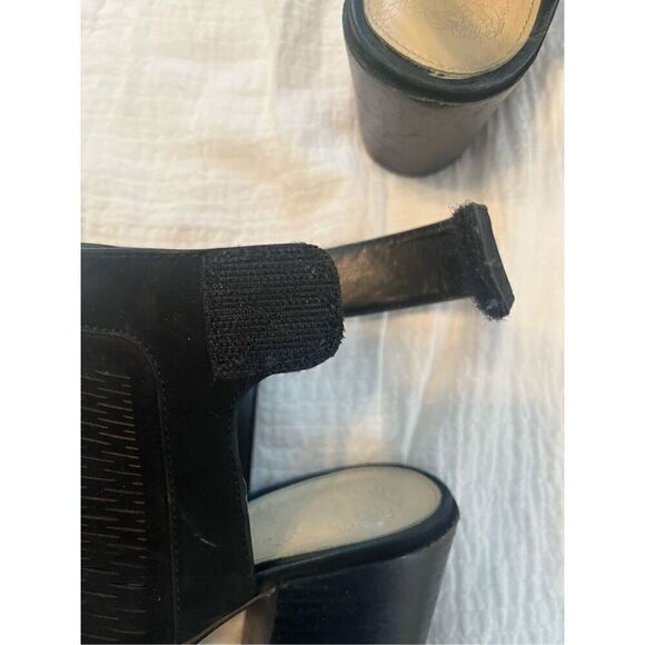 Vince Camuto Black Heel Open Toe Sandal - Picture 6 of 8